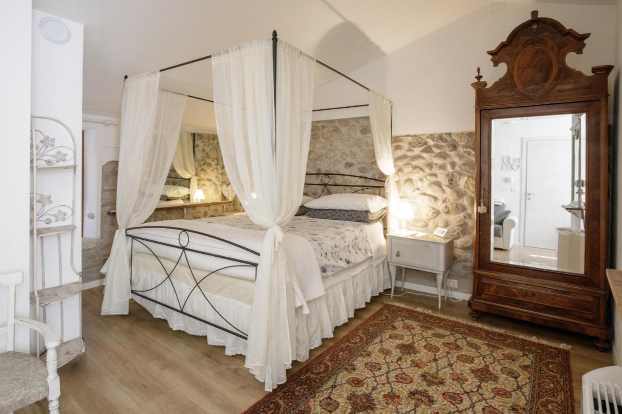 מלון קסטלנואובו דל גארדה Gardabeds Adults Only מראה חיצוני תמונה